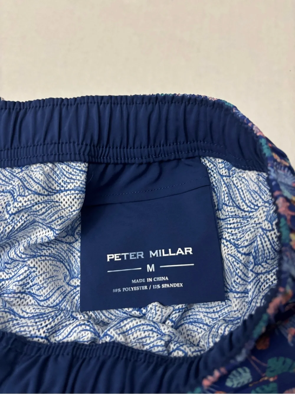 Peter Millar Tropical Flock 7” Swim Trunks Mens M Blue Flamingo